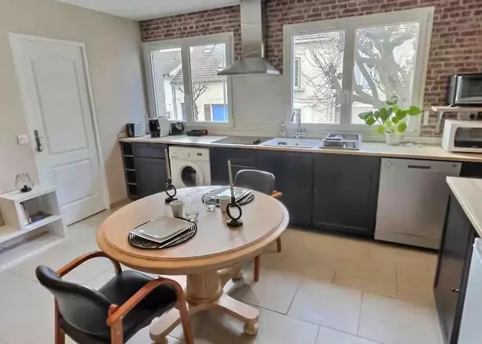 Lumineux 45 M2 Avec Parking Proche Gare Et Centre De Apartment Reims